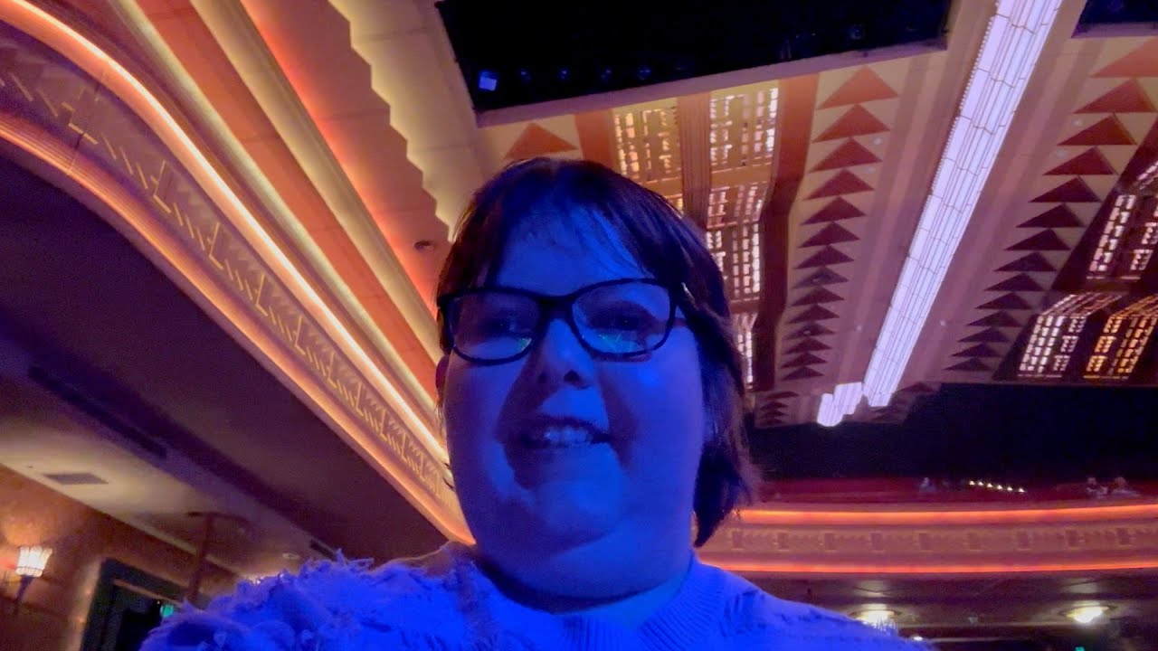 Tracy Goes to Sydney | Foil, Arms & Hog and seeing two musicals!