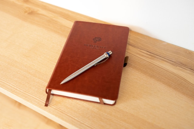 Why Branded Notepads Outlast Digital Notes in Memory Recall 